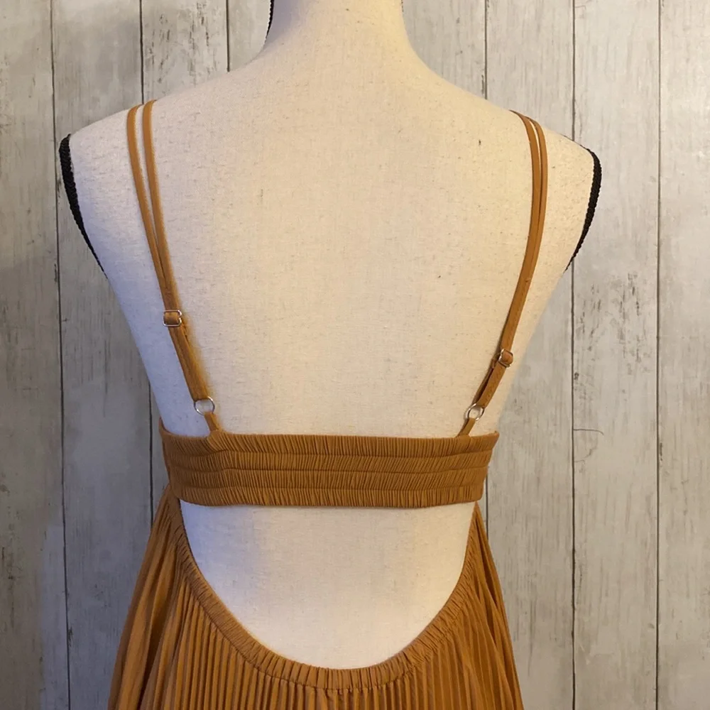 A.L.C Arianna Cutout Pleated Maxi Dress - Picture 8 of 16